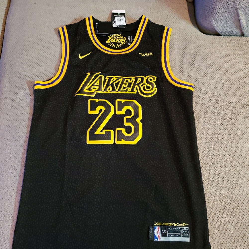 New Los Angeles Lakers Lebron James Jersey Large